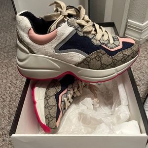 Gucci Women's Sneakers - Pink, Navy, Beige